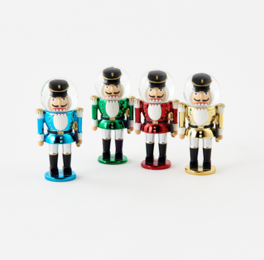 Nutcracker Waterglobe