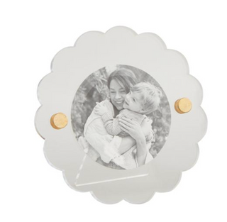 Round Scallop Acrylic Frame