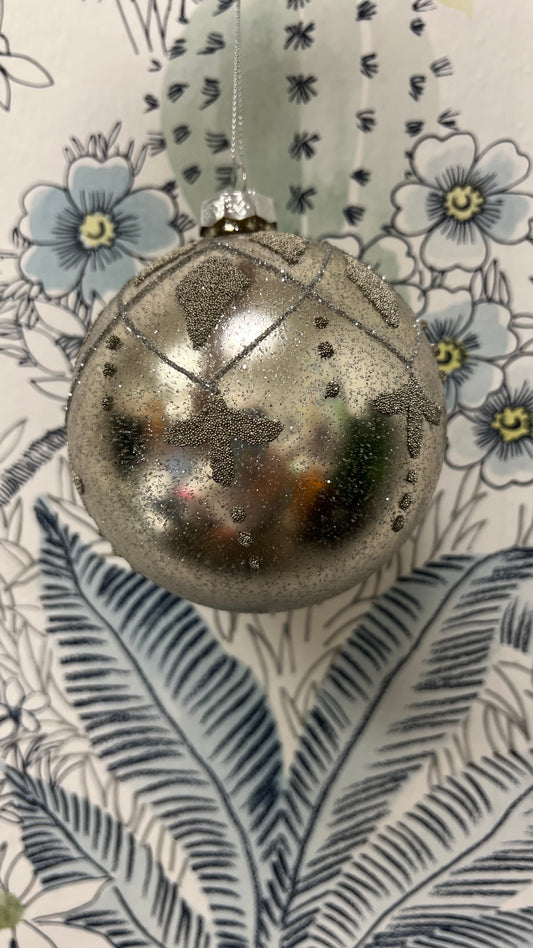 Metallic Glass Ball - Silver / Gold