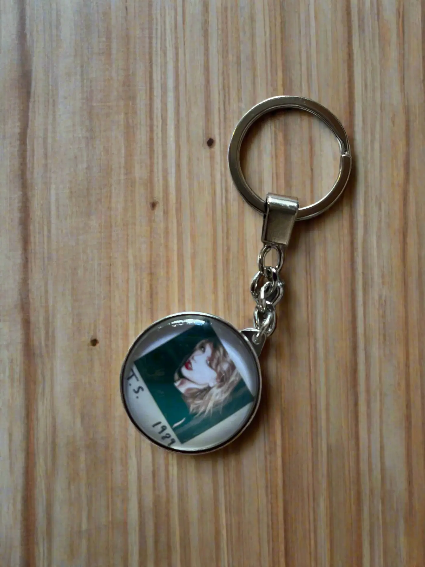 Taylor Swift 1989 Keychain